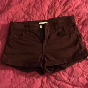 H&M maroon shorts